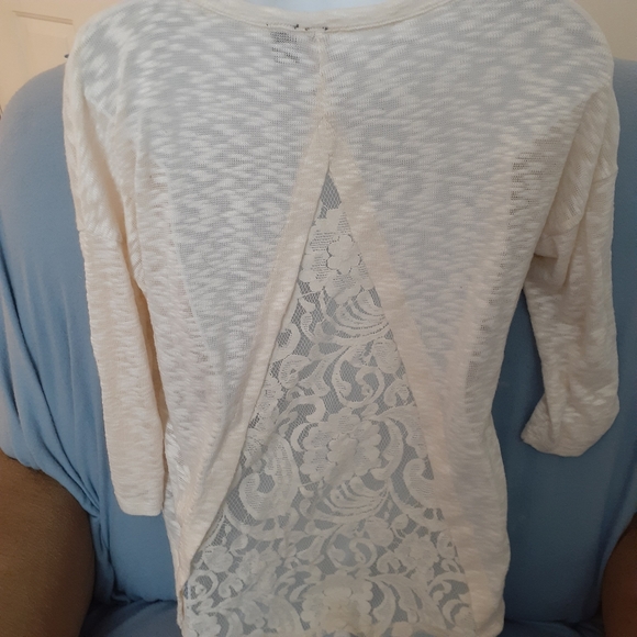 Juniors' Pullover Sweater - Picture 2 of 4